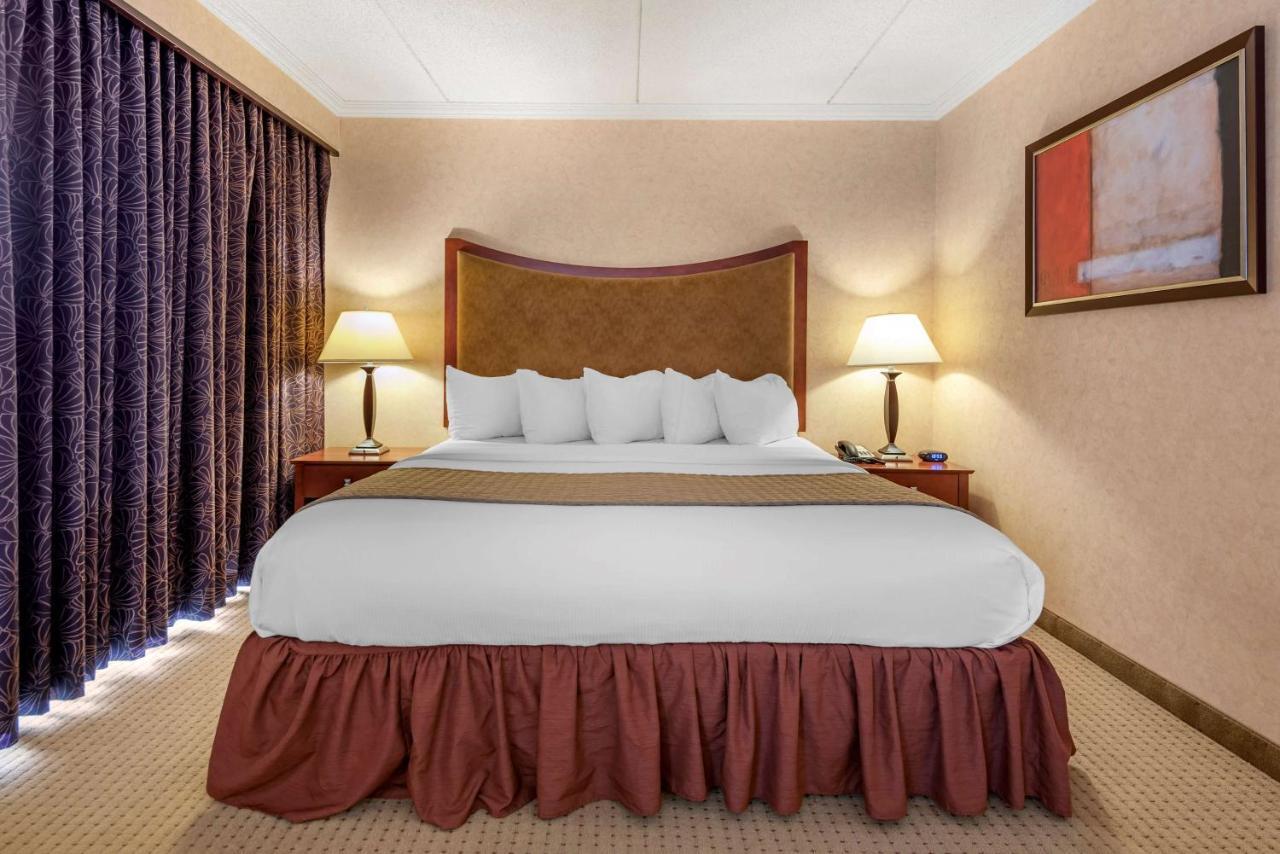 Best Western Plus Oswego Hotel And Conference Center Екстер'єр фото