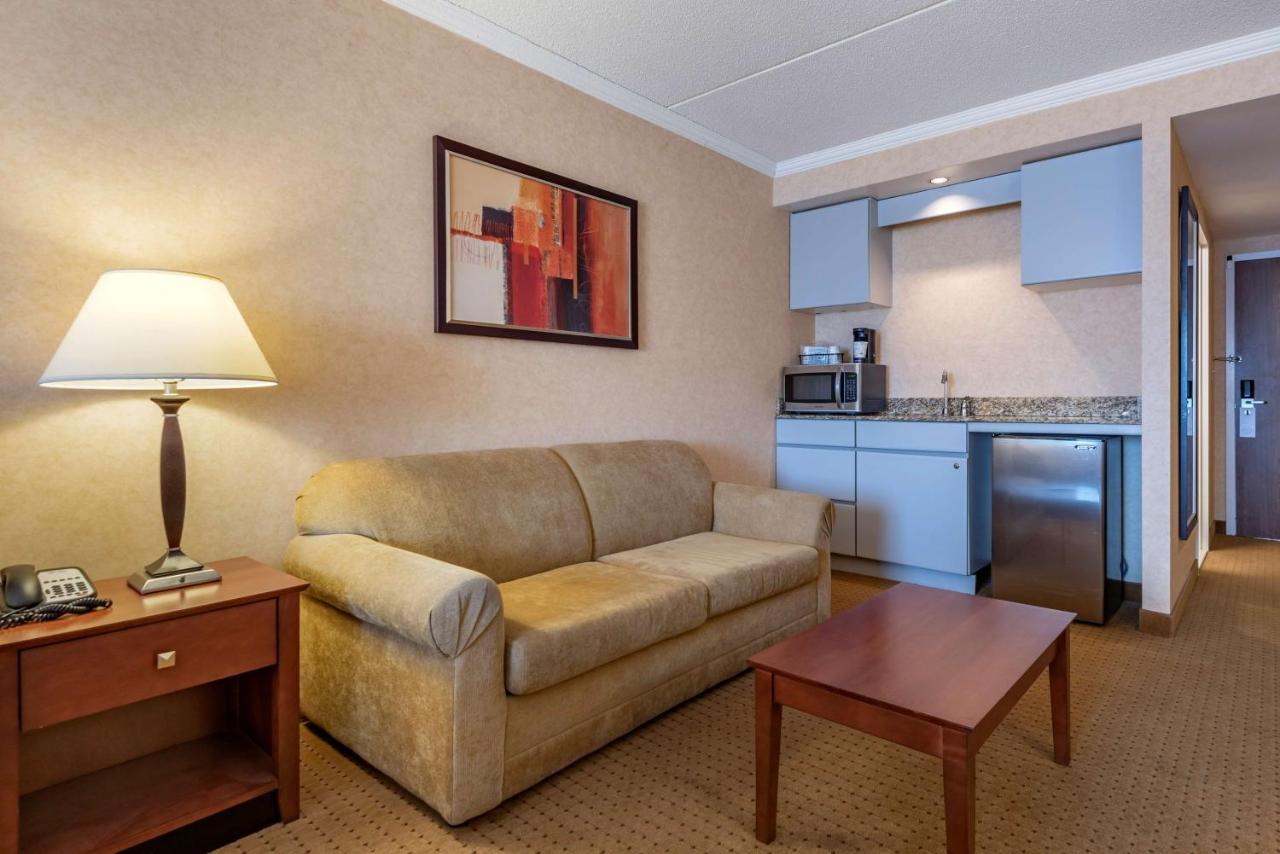 Best Western Plus Oswego Hotel And Conference Center Екстер'єр фото