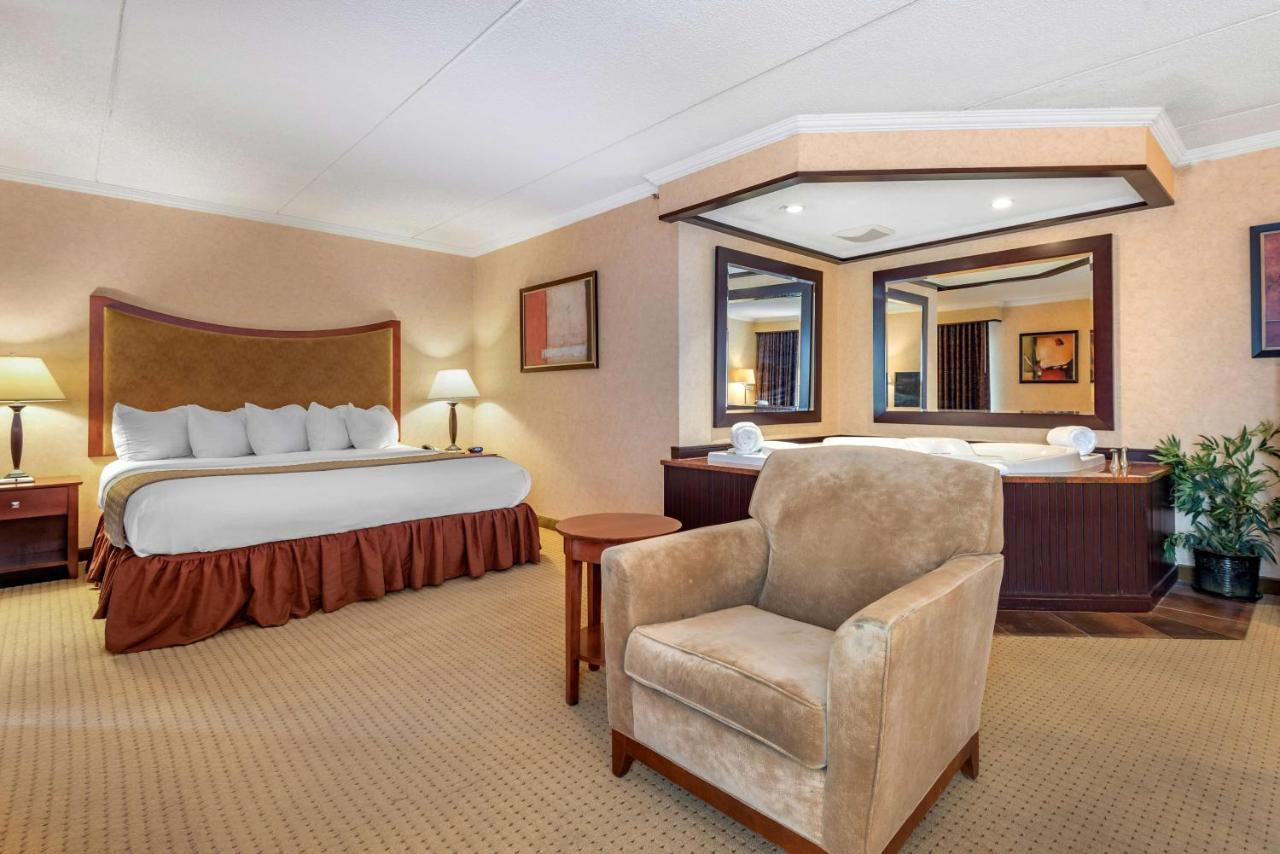 Best Western Plus Oswego Hotel And Conference Center Екстер'єр фото