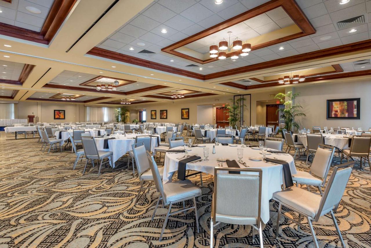 Best Western Plus Oswego Hotel And Conference Center Екстер'єр фото