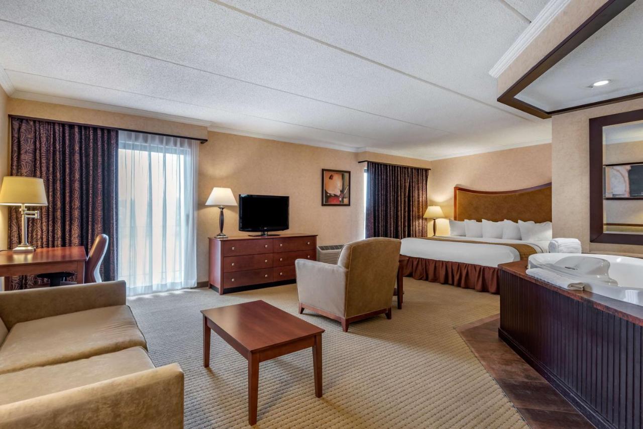 Best Western Plus Oswego Hotel And Conference Center Екстер'єр фото