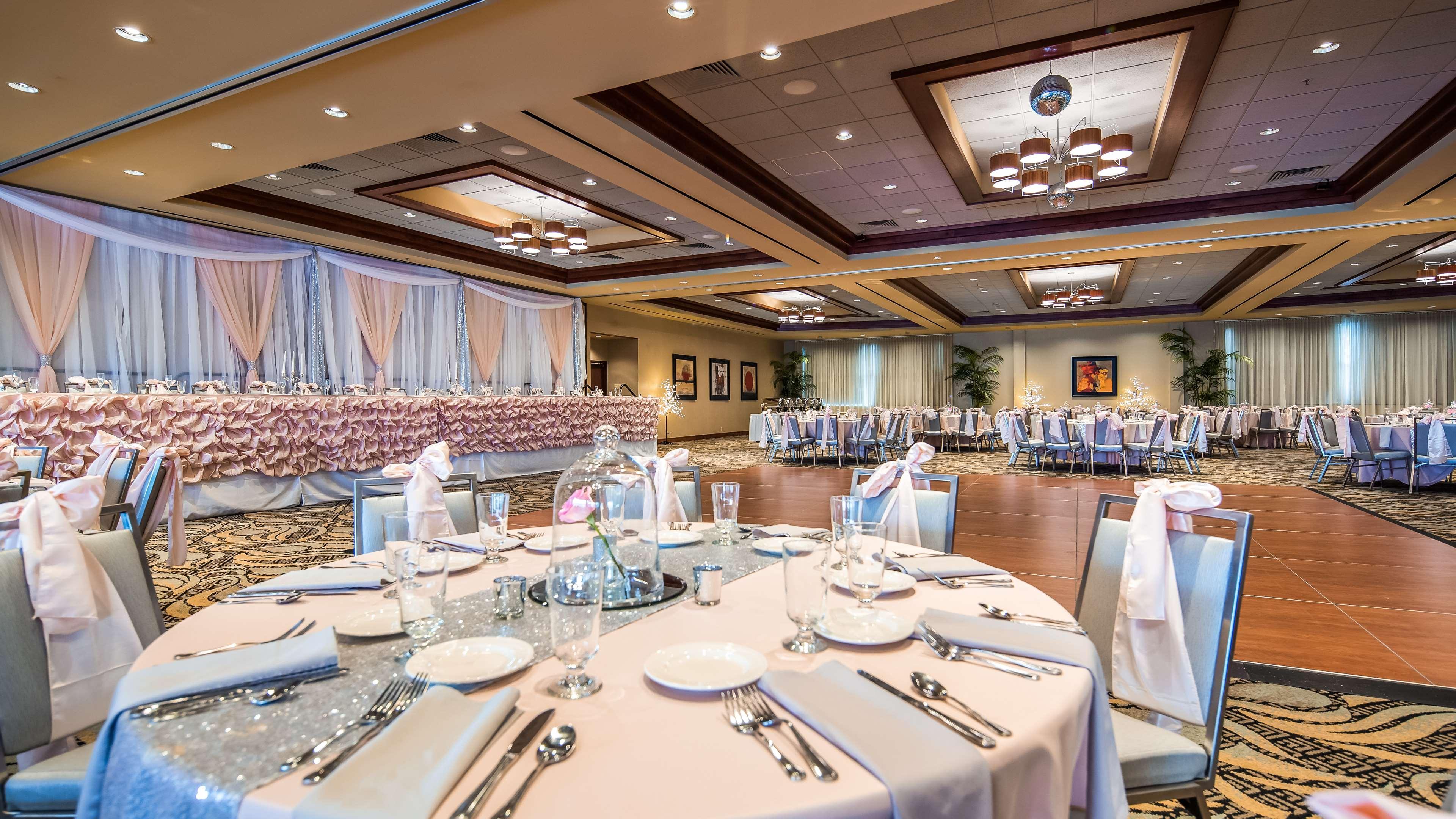 Best Western Plus Oswego Hotel And Conference Center Екстер'єр фото