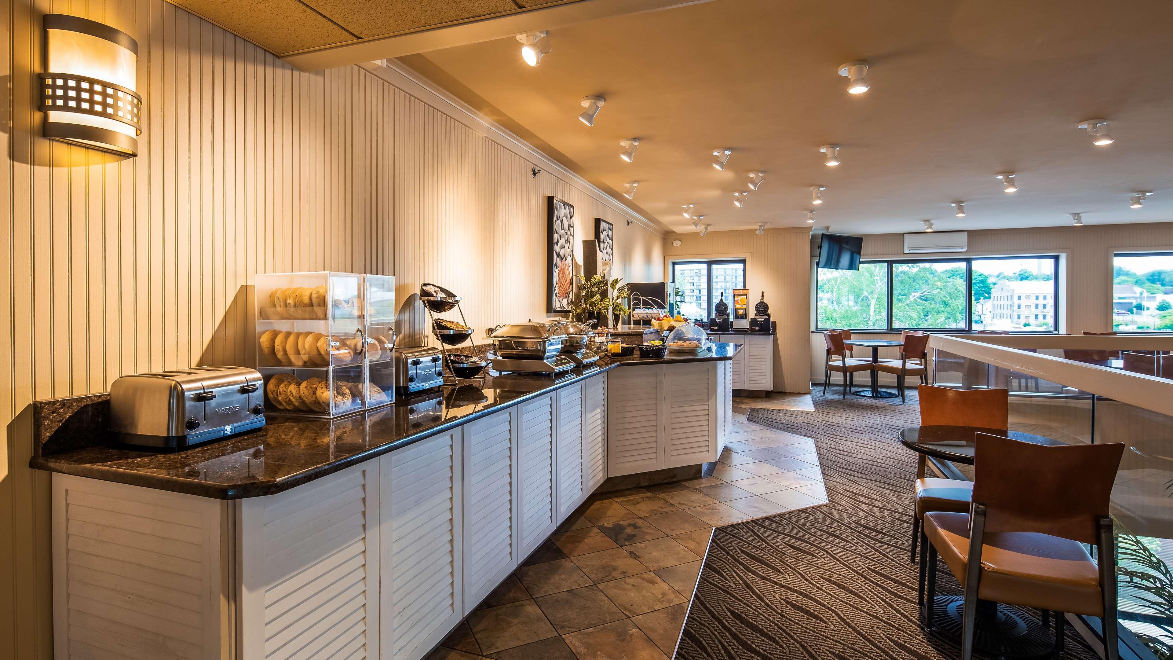 Best Western Plus Oswego Hotel And Conference Center Екстер'єр фото